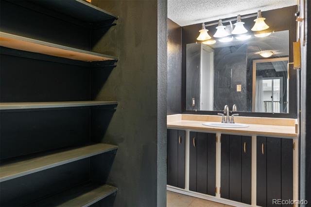 8060 E Girard Avenue Unit: 913