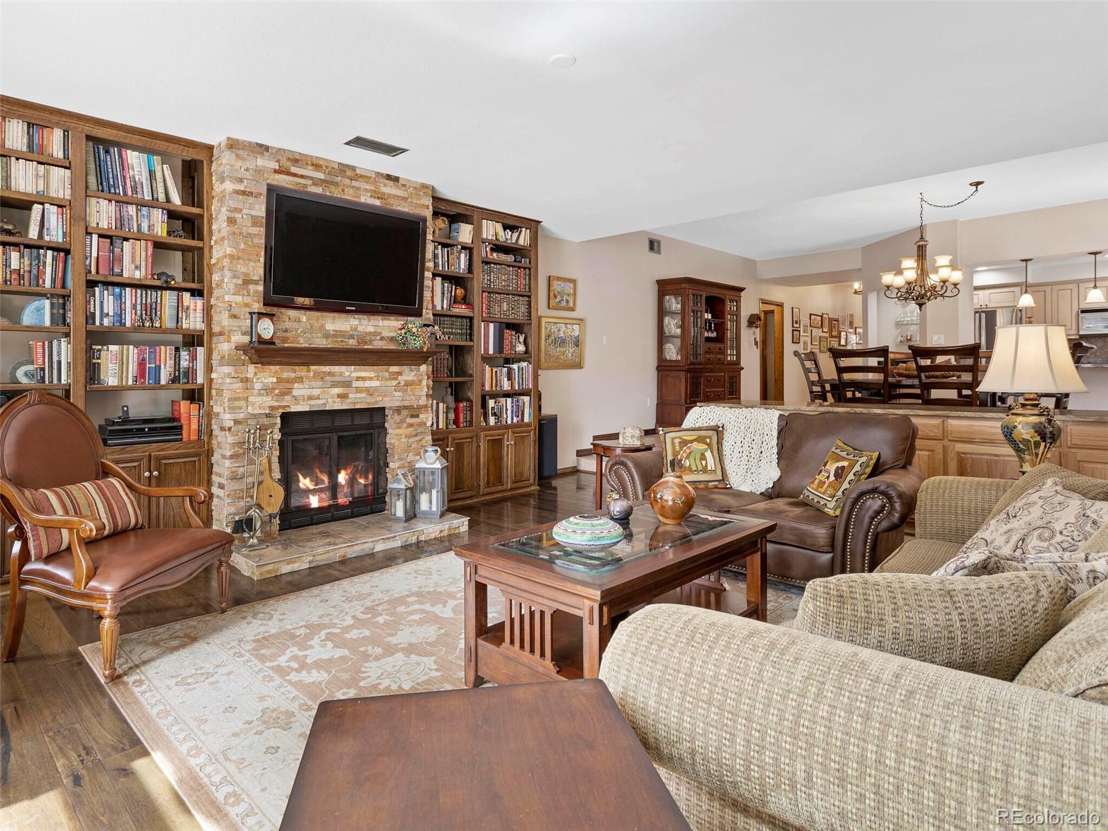 1512 Larimer Street Unit: 13