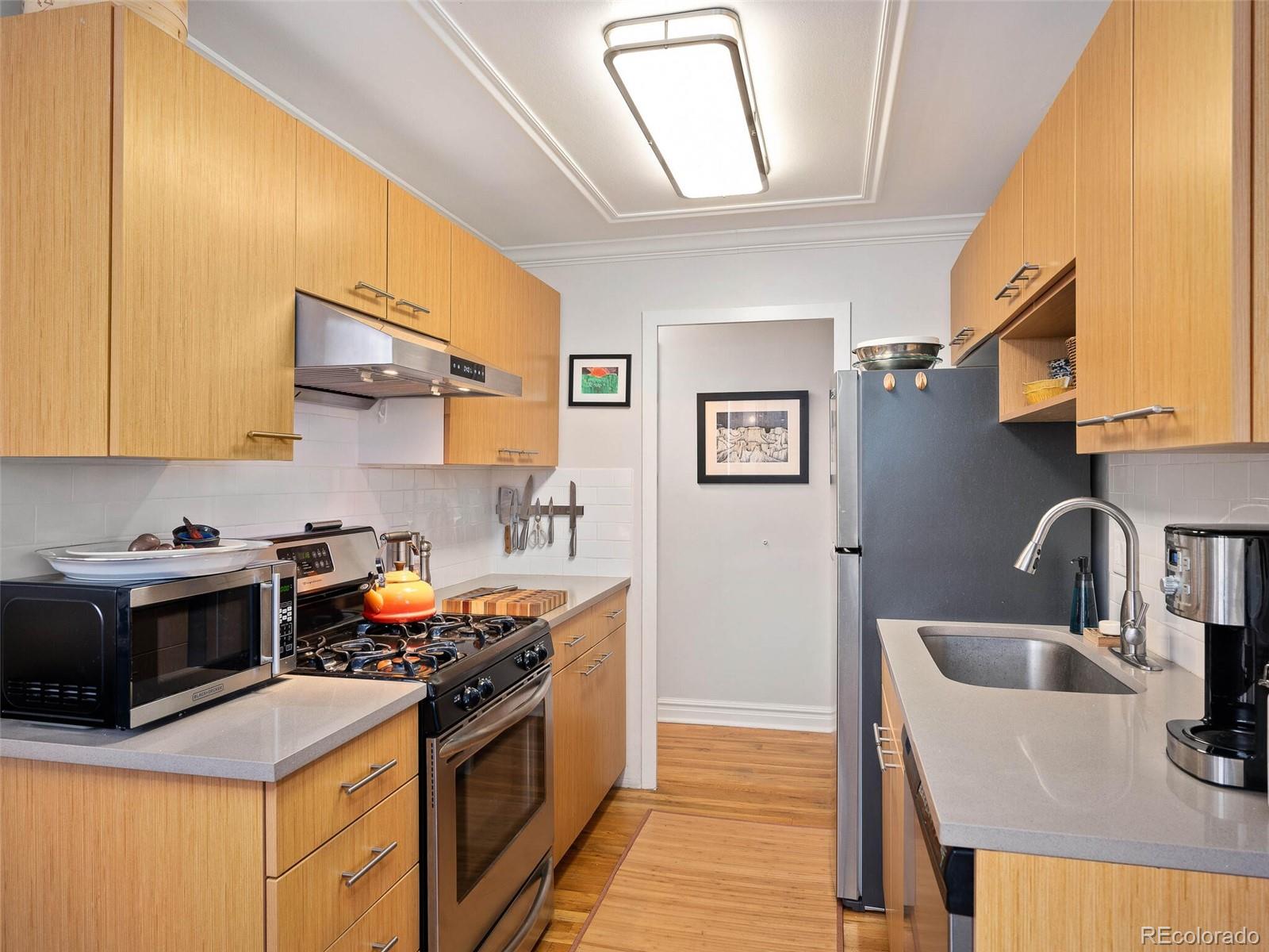 789 N Clarkson Street Unit: 404