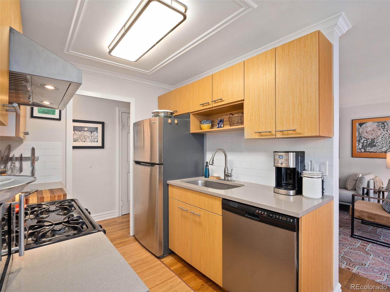 789 N Clarkson Street Unit: 404