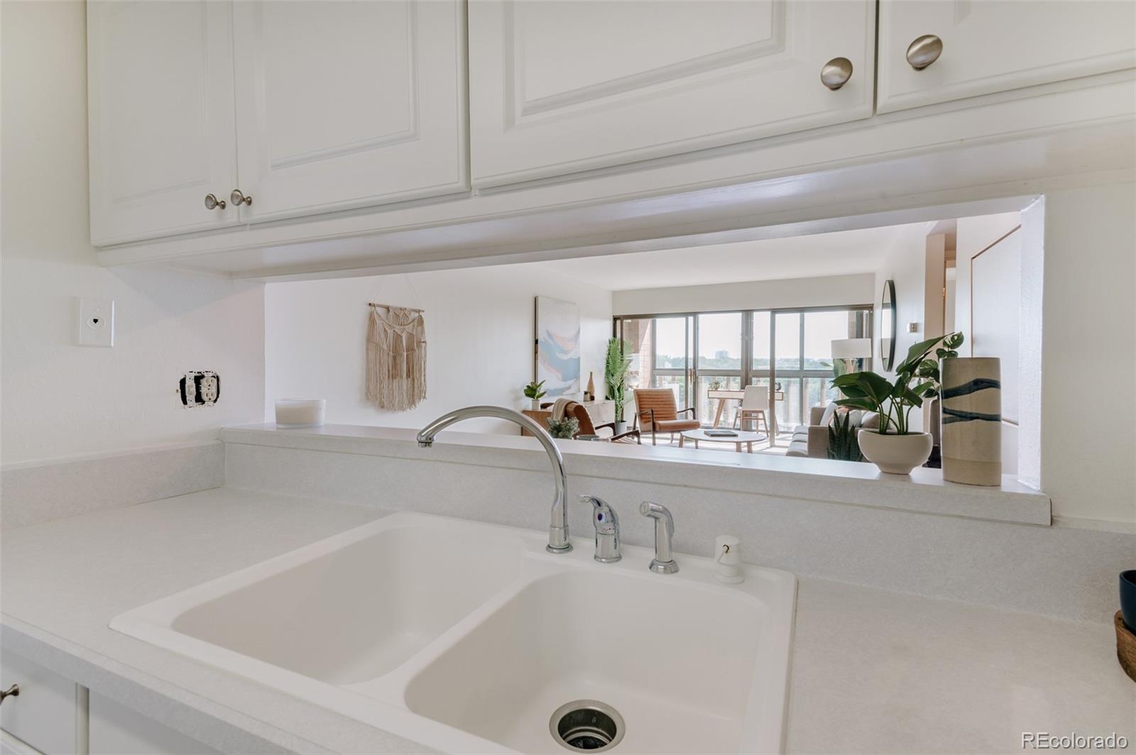400 S Lafayette Street Unit: 1007