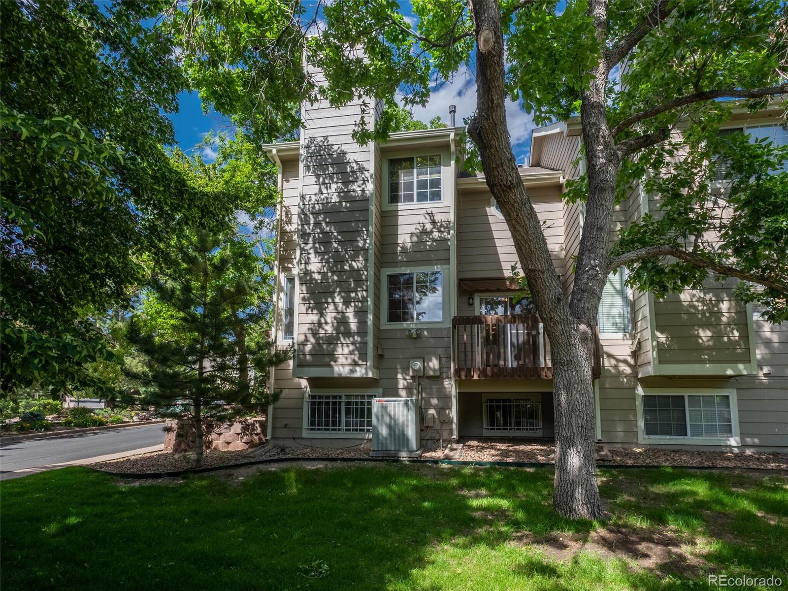 1470 S Quebec Way Unit: 1