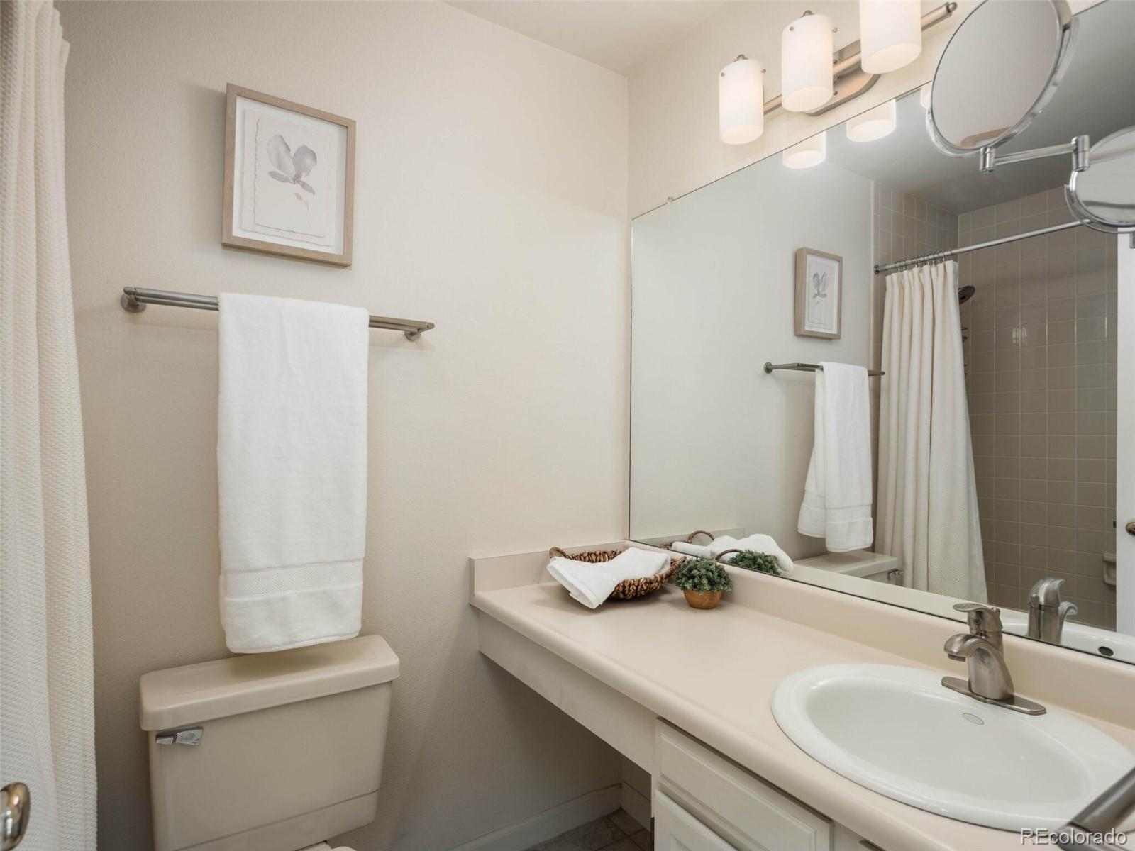 1470 S Quebec Way Unit: 1