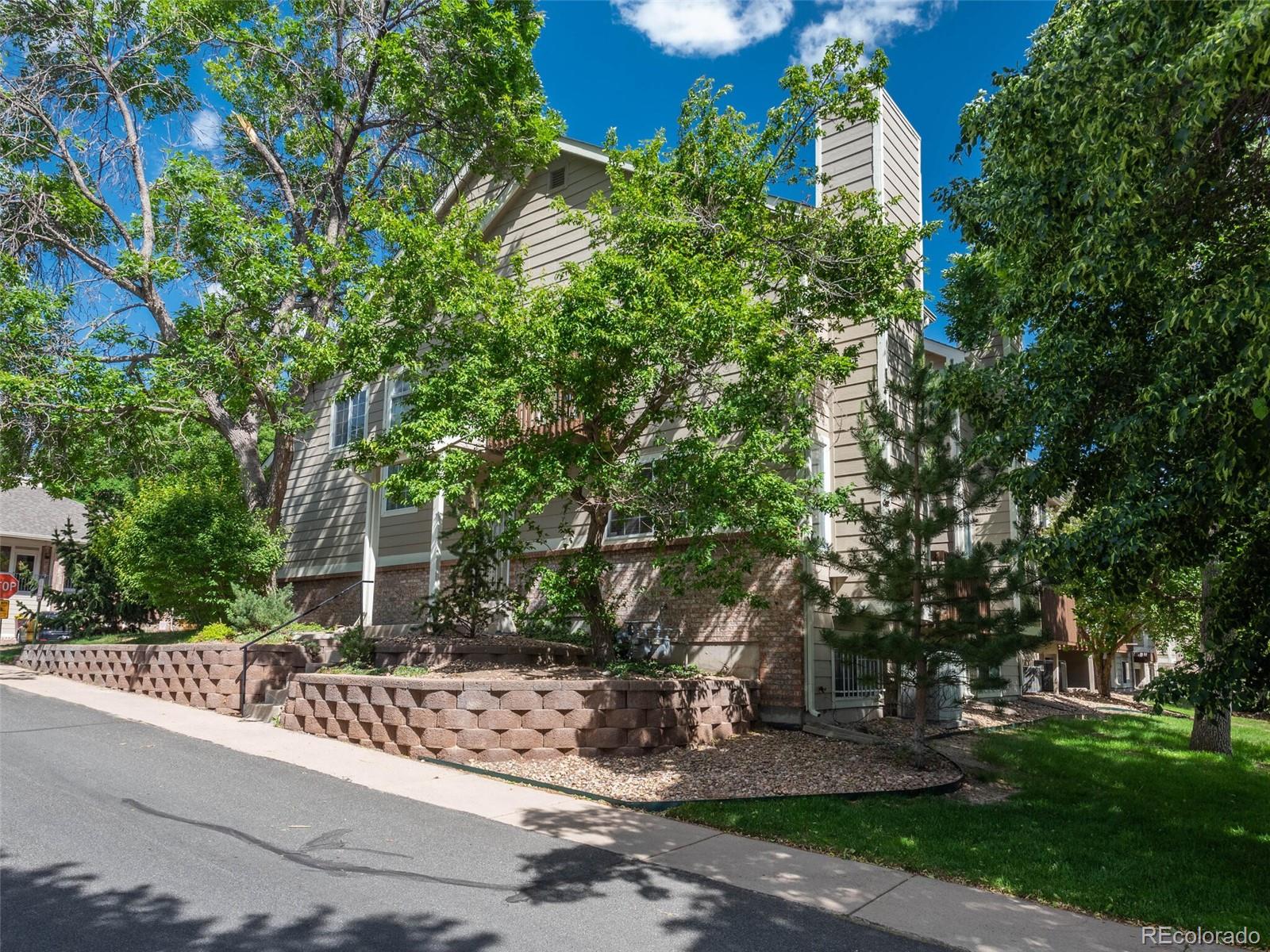 1470 S Quebec Way Unit: 1