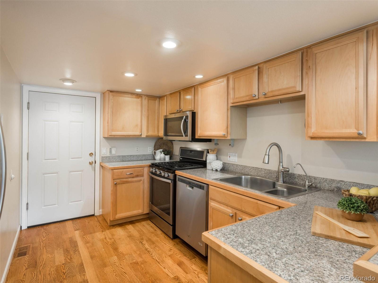 1470 S Quebec Way Unit: 1