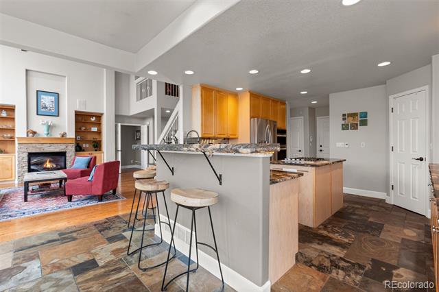 3815 Broadmoor Loop