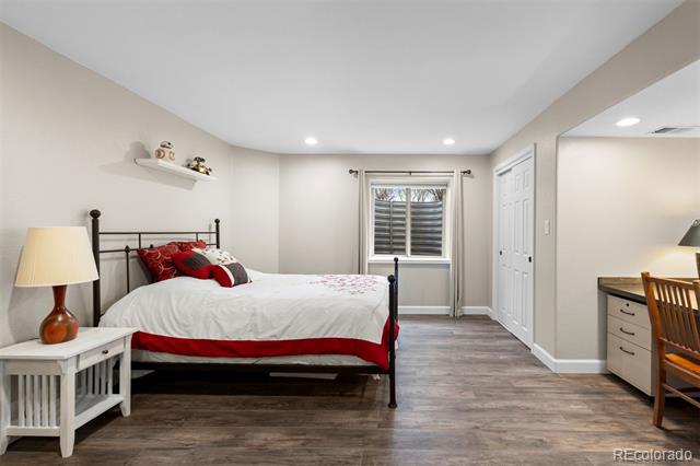 3815 Broadmoor Loop