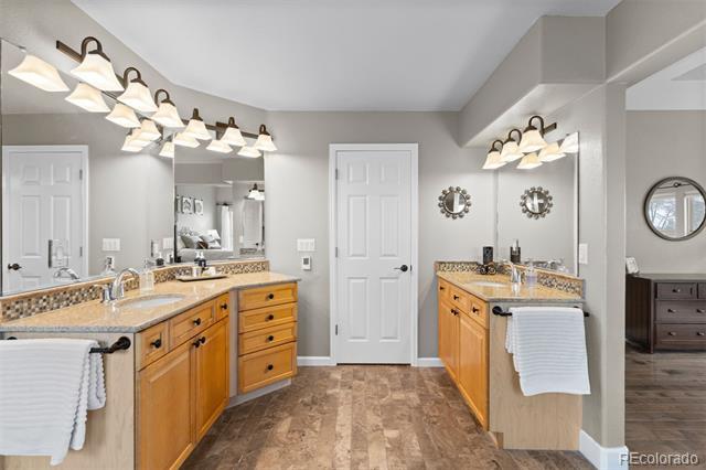 3815 Broadmoor Loop