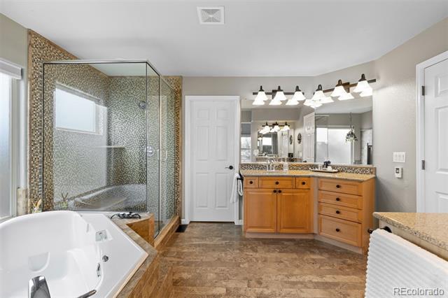 3815 Broadmoor Loop