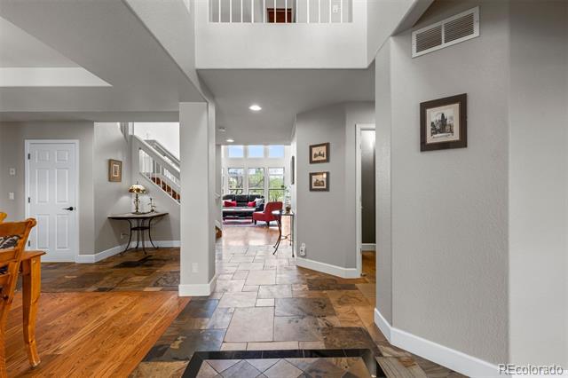3815 Broadmoor Loop