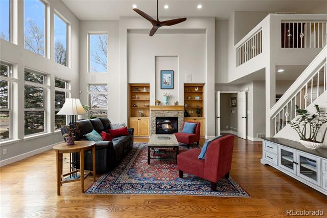 3815 Broadmoor Loop