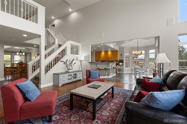 3815 Broadmoor Loop