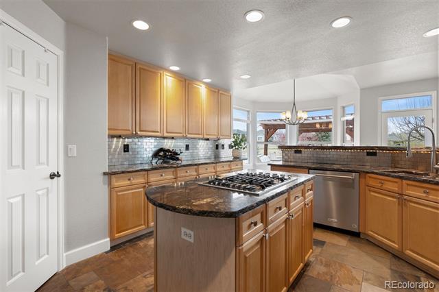 3815 Broadmoor Loop
