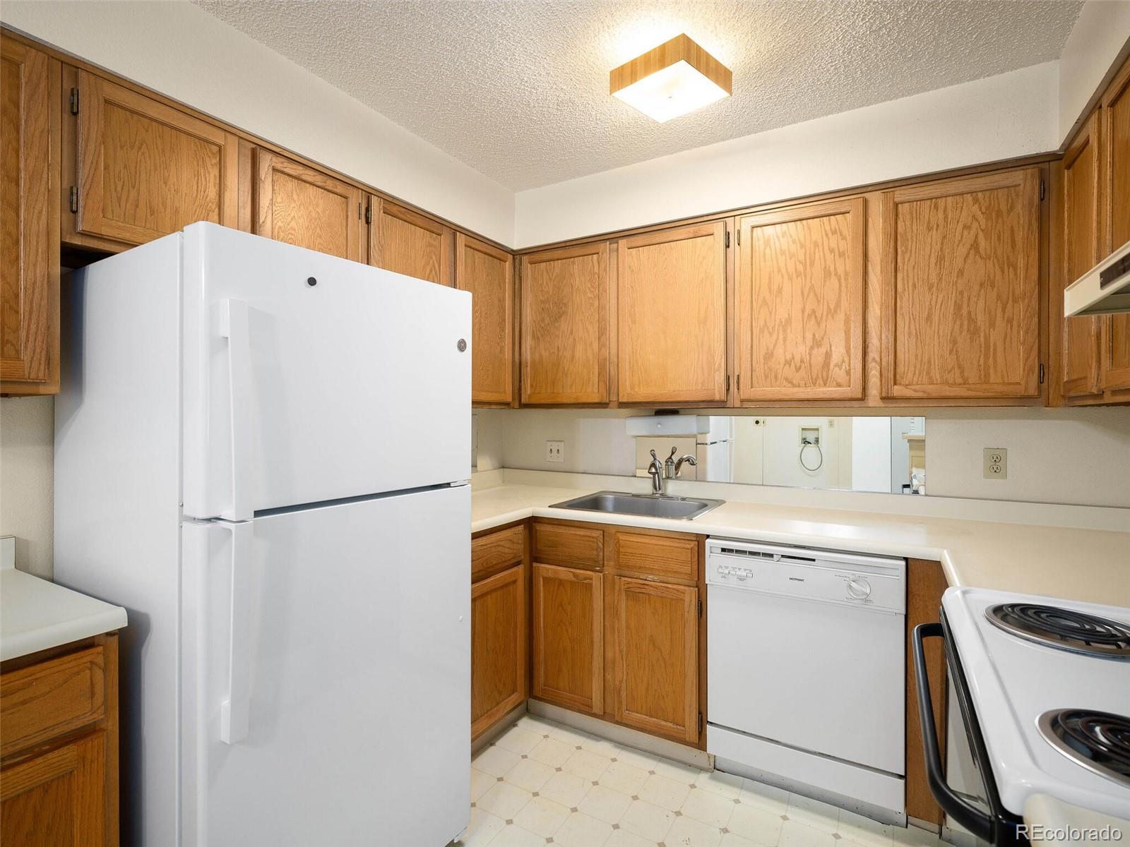 3334 S Ammons Street Unit: 13-201