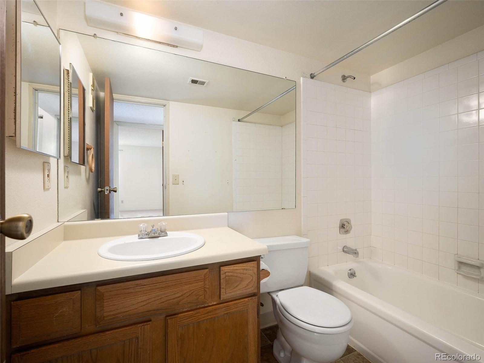 3334 S Ammons Street Unit: 13-201