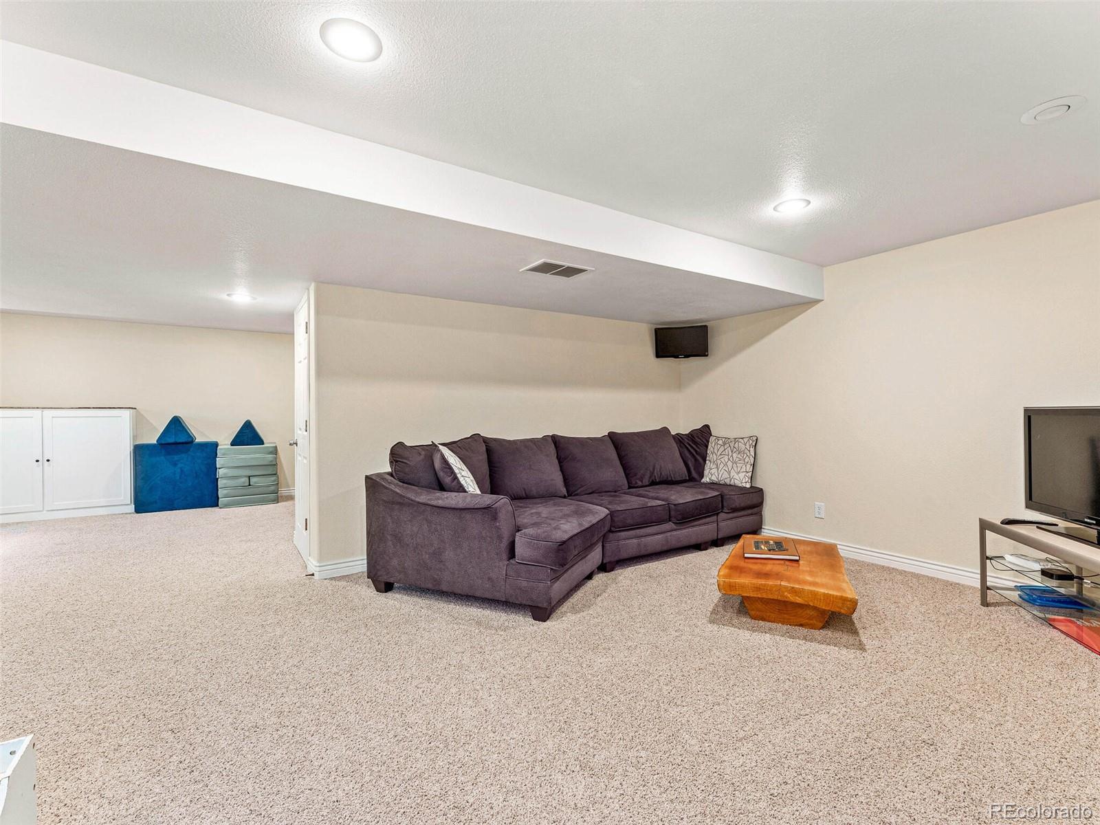 10336 Nottingham Drive