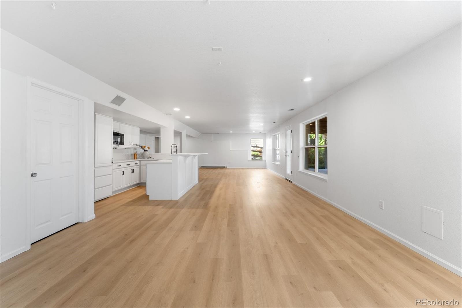 2437 W Sunset Drive