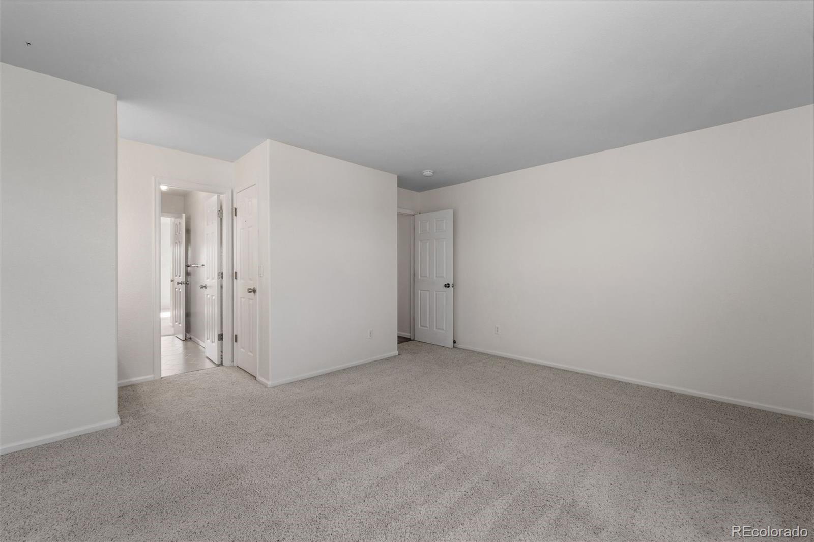 2437 W Sunset Drive