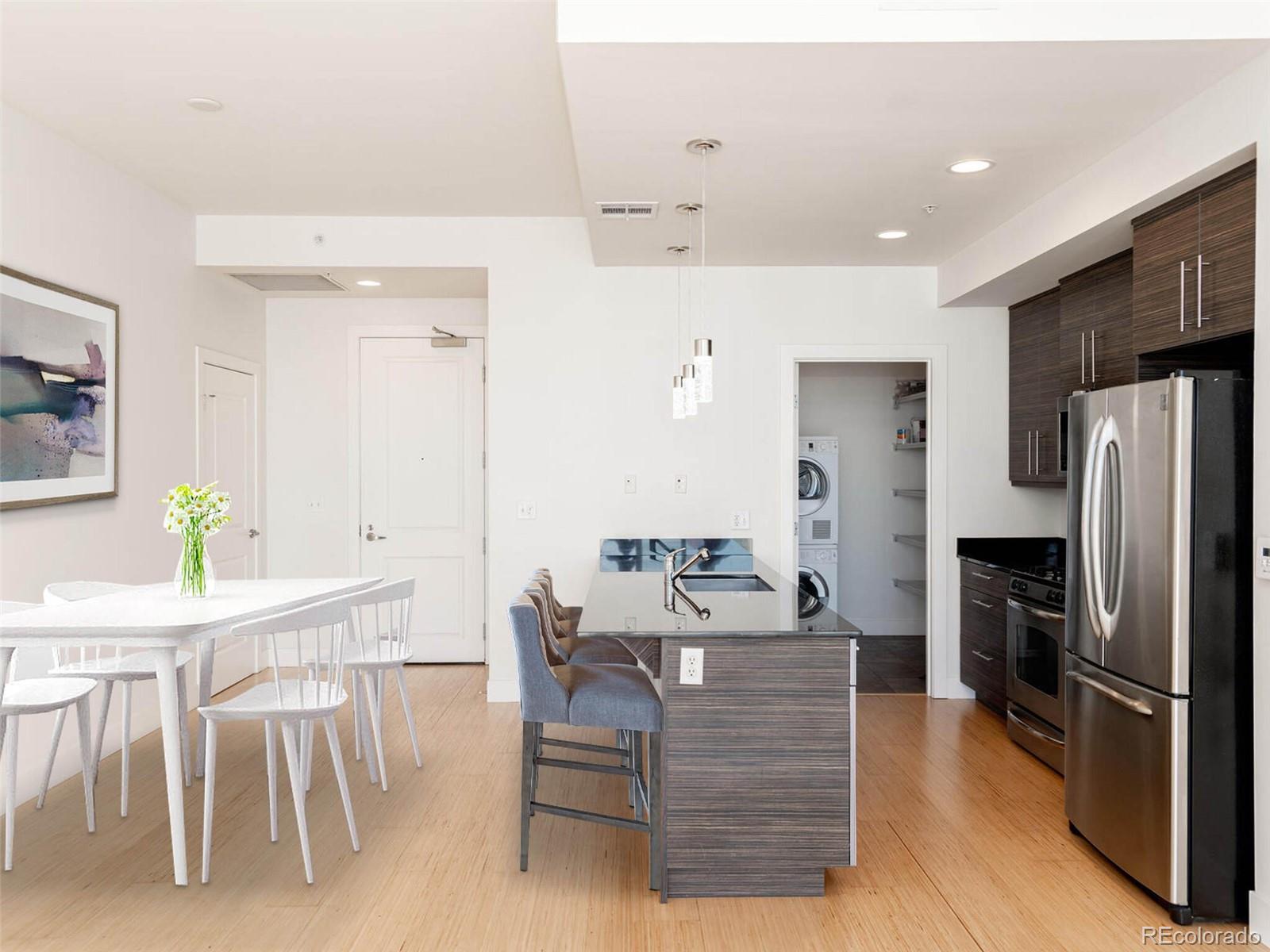 2001 Lincoln Street Unit: 2220