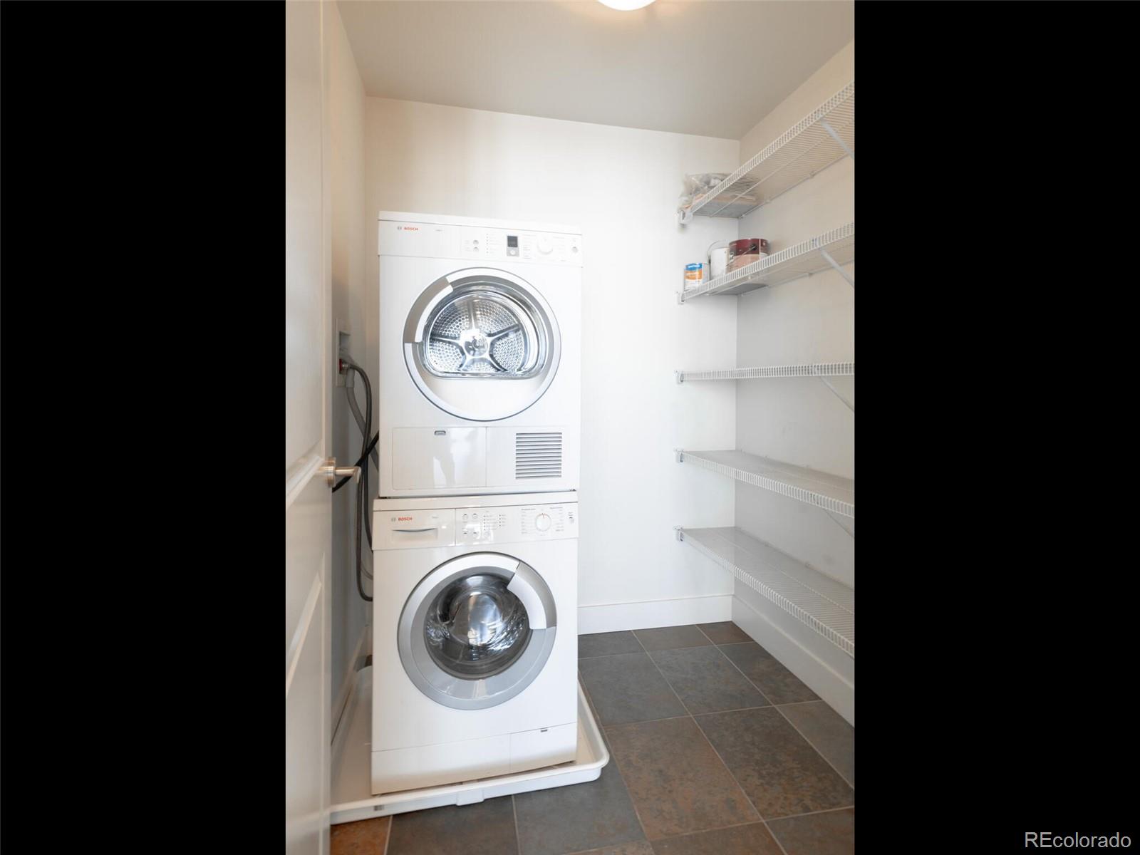 2001 Lincoln Street Unit: 2220