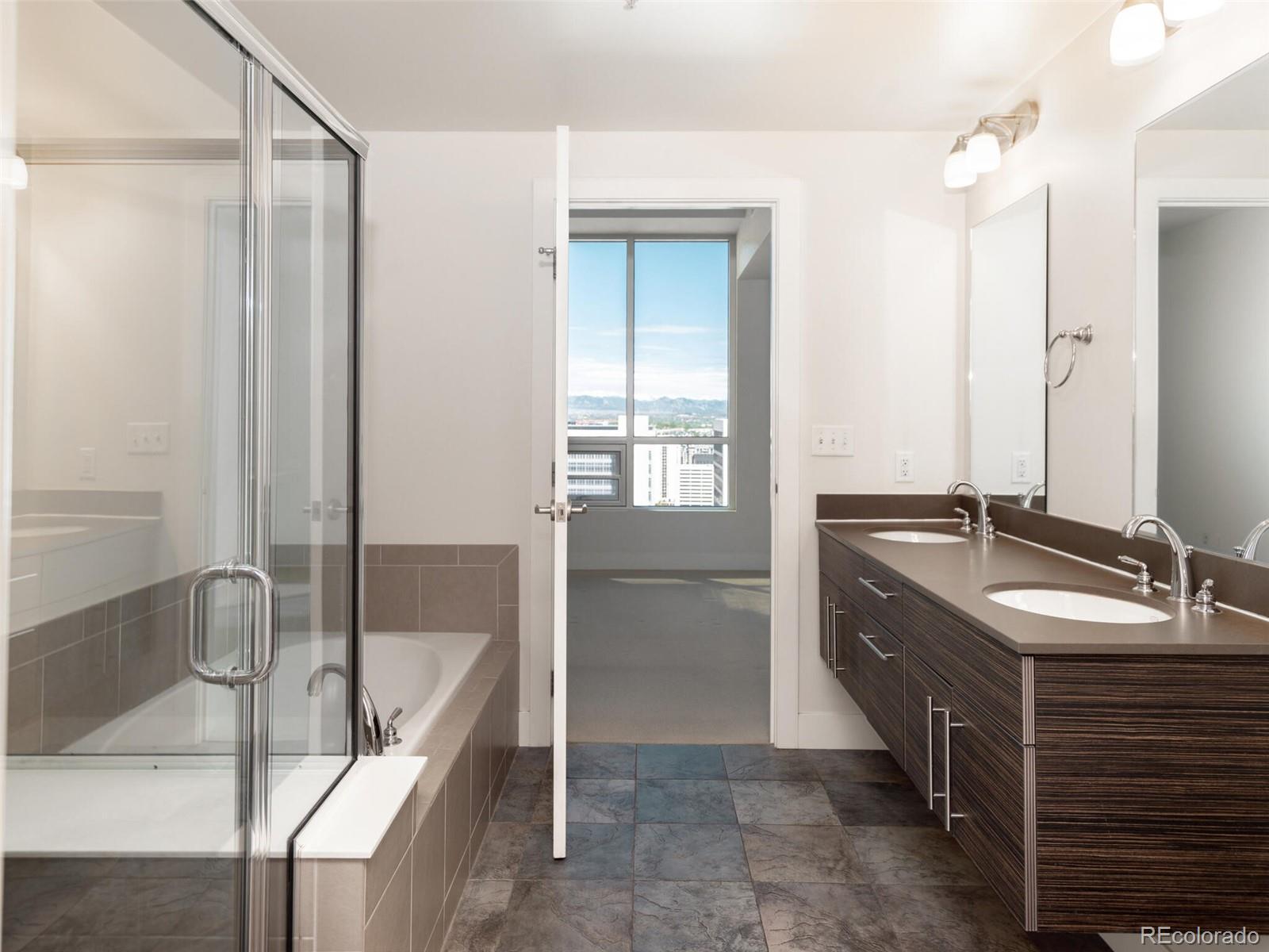 2001 Lincoln Street Unit: 2220