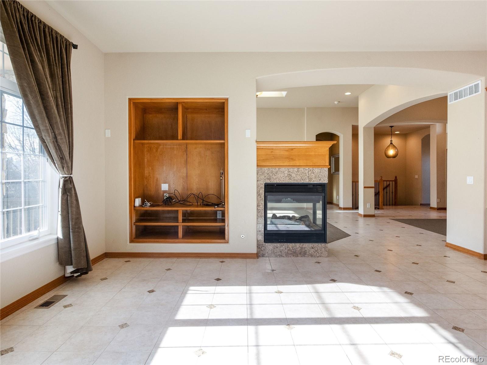 4940 W 107th Loop
