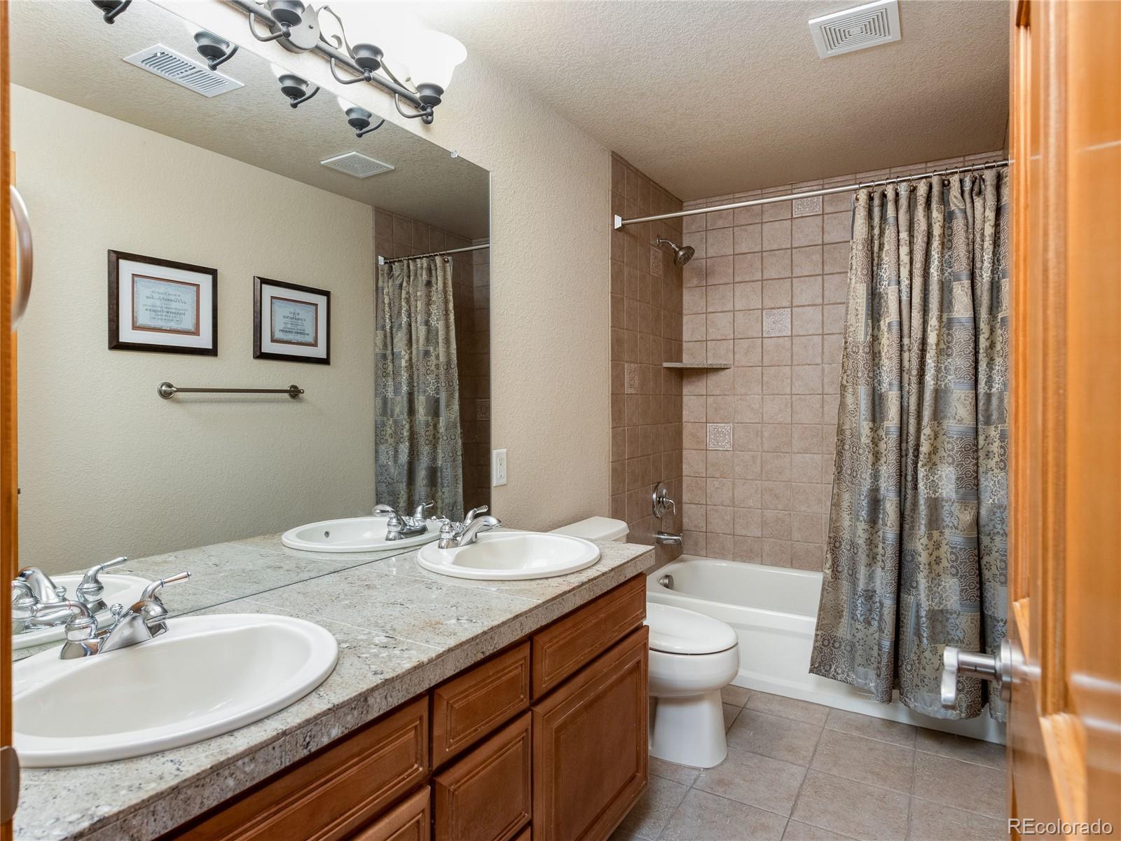 4940 W 107th Loop