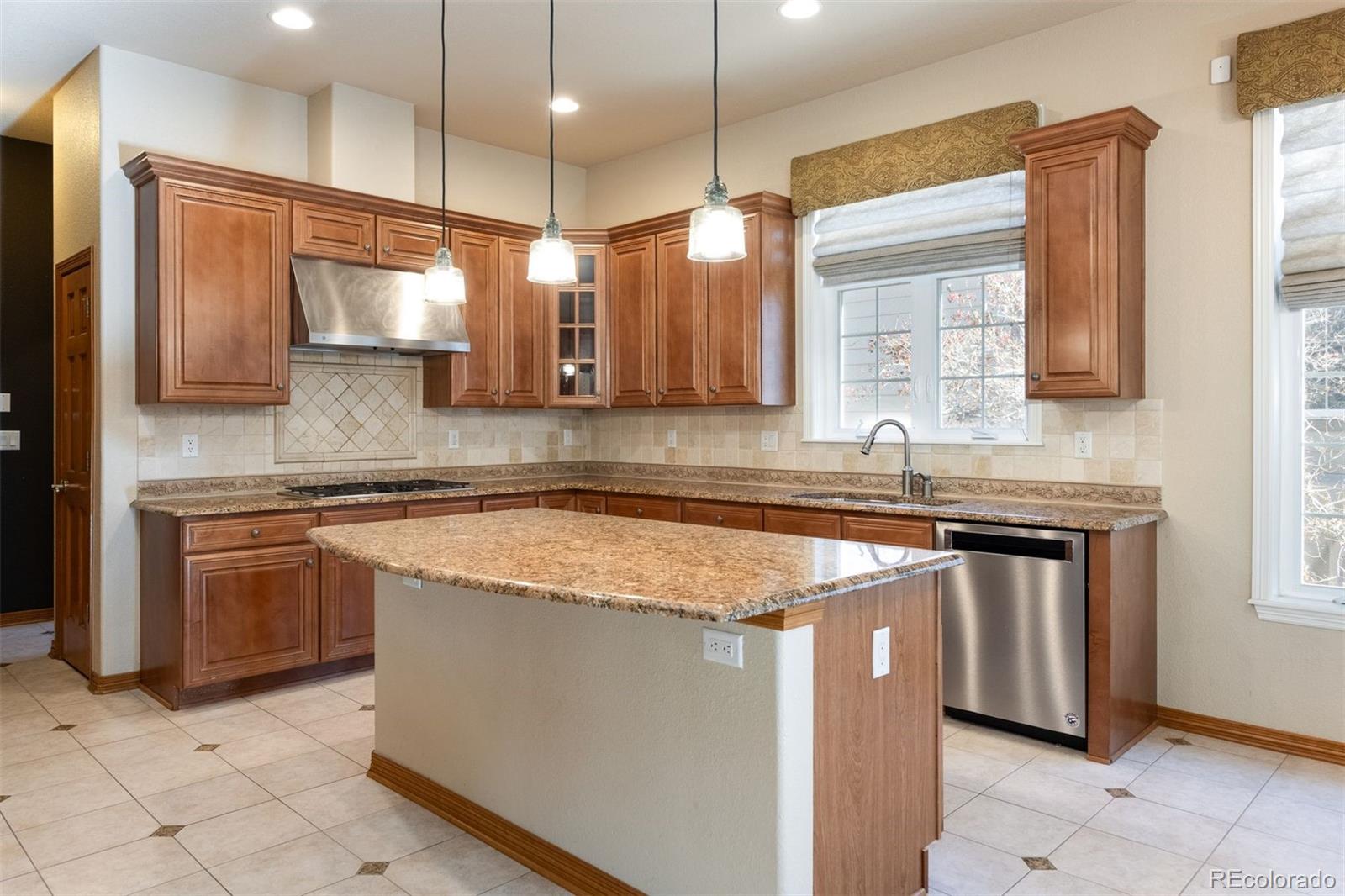 4940 W 107th Loop
