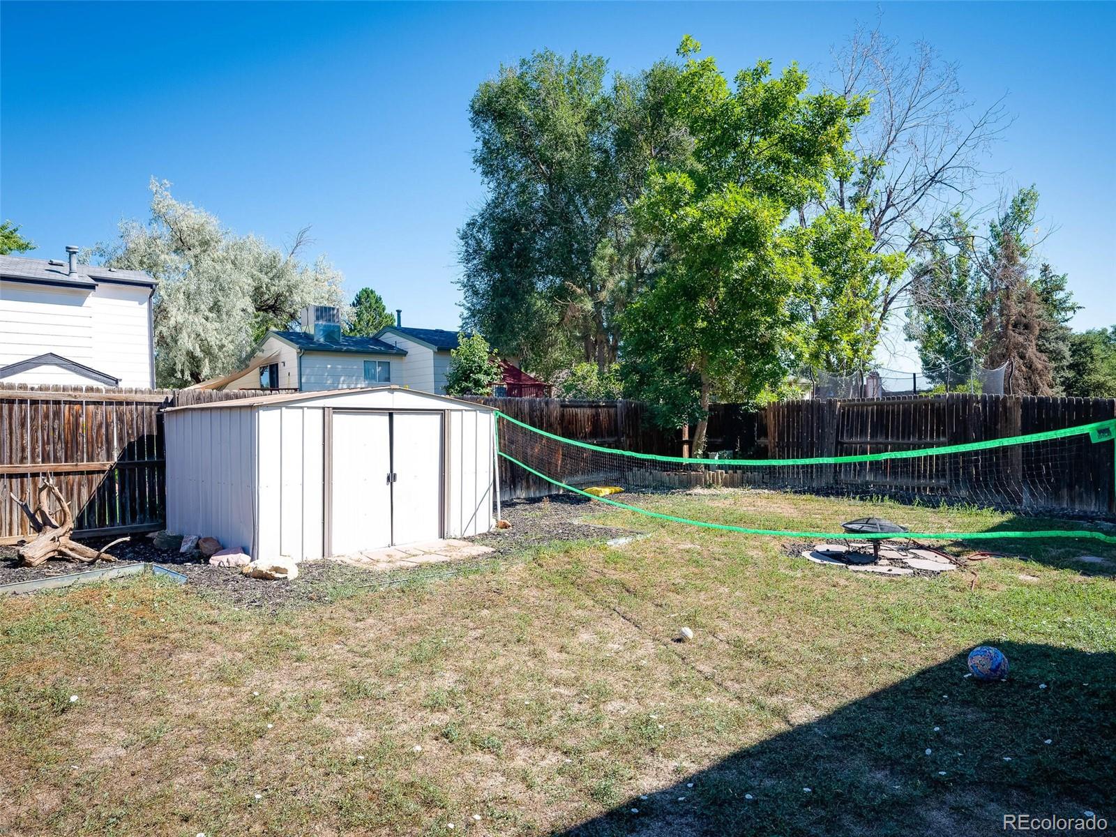 5733 W 76th Drive
