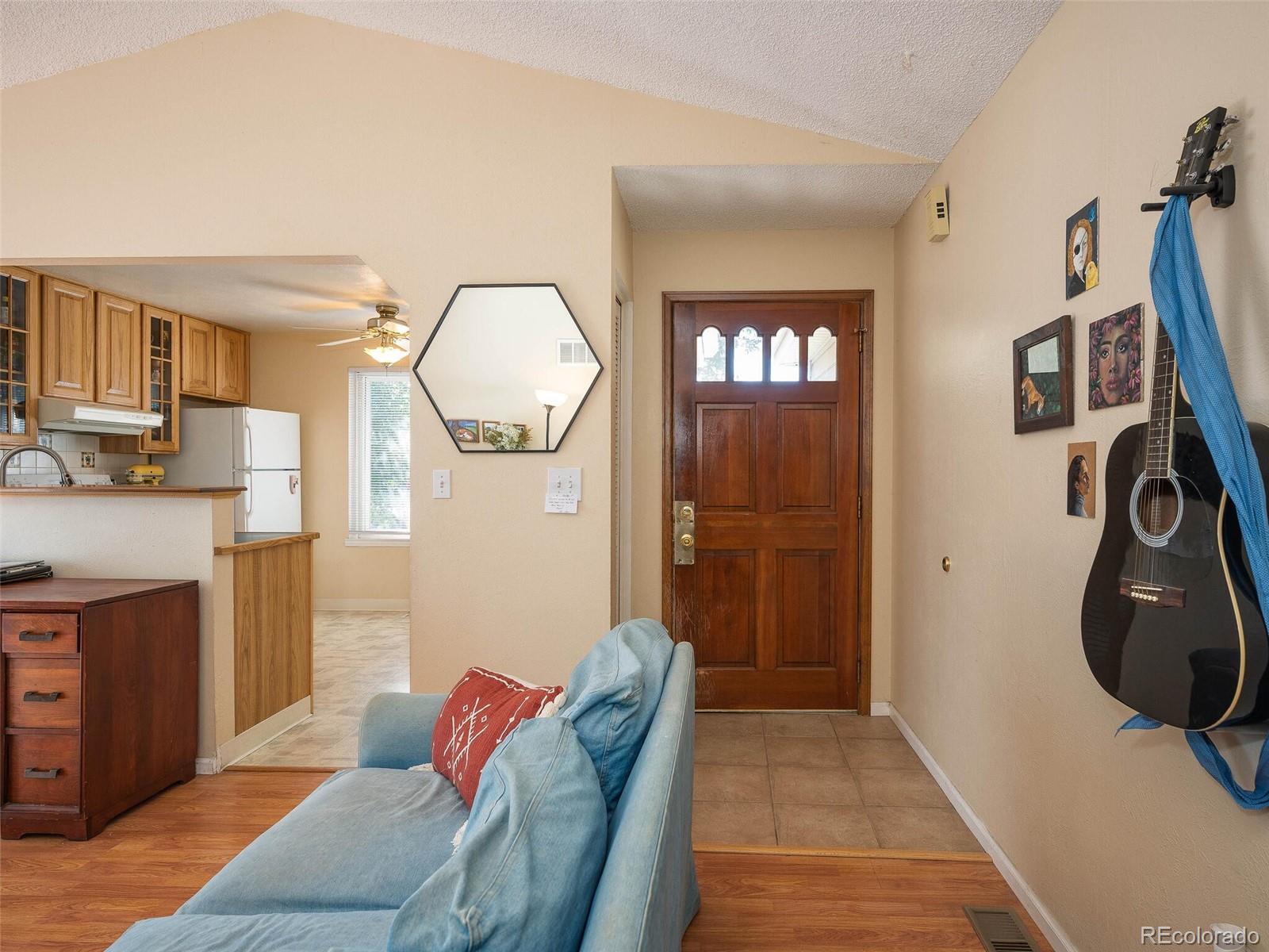 5733 W 76th Drive