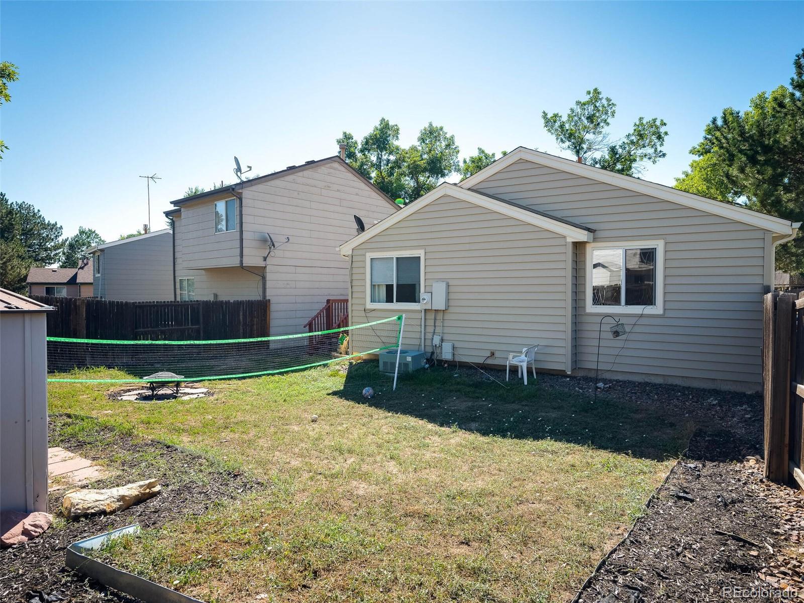 5733 W 76th Drive