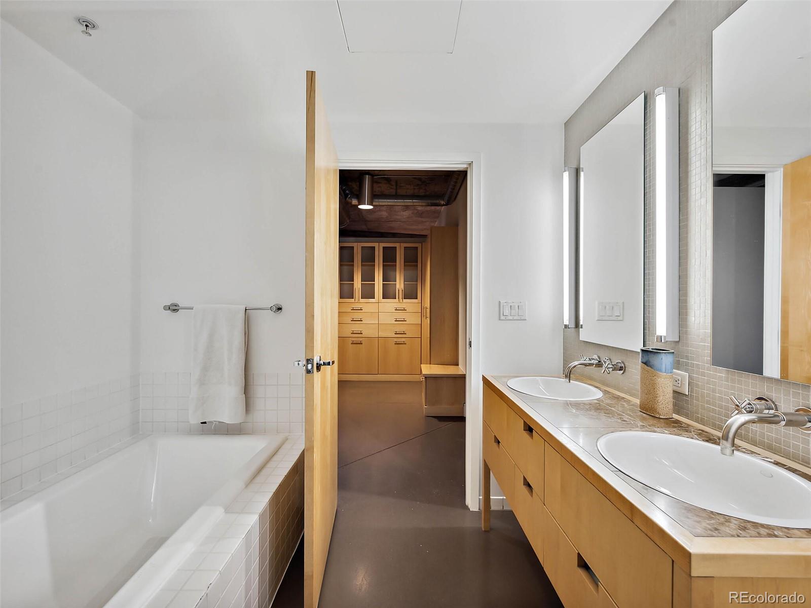 2100 16th Street Unit: 412