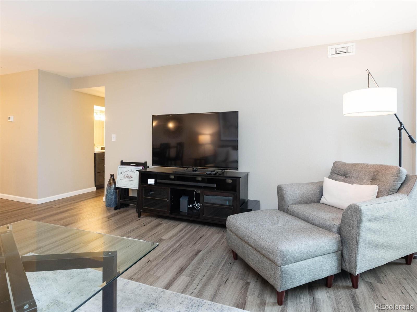 1777 Larimer Street Unit: 2005