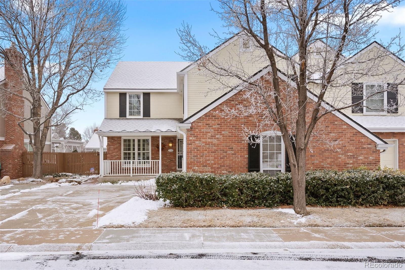 7558 S Ivanhoe Circle
