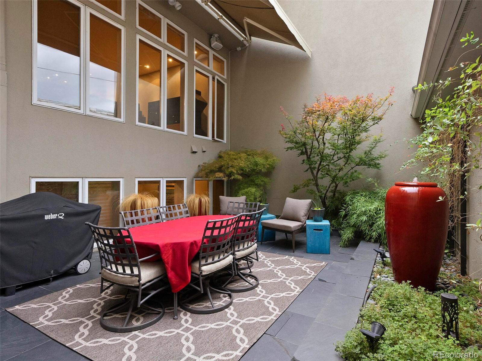 369 Steele Street