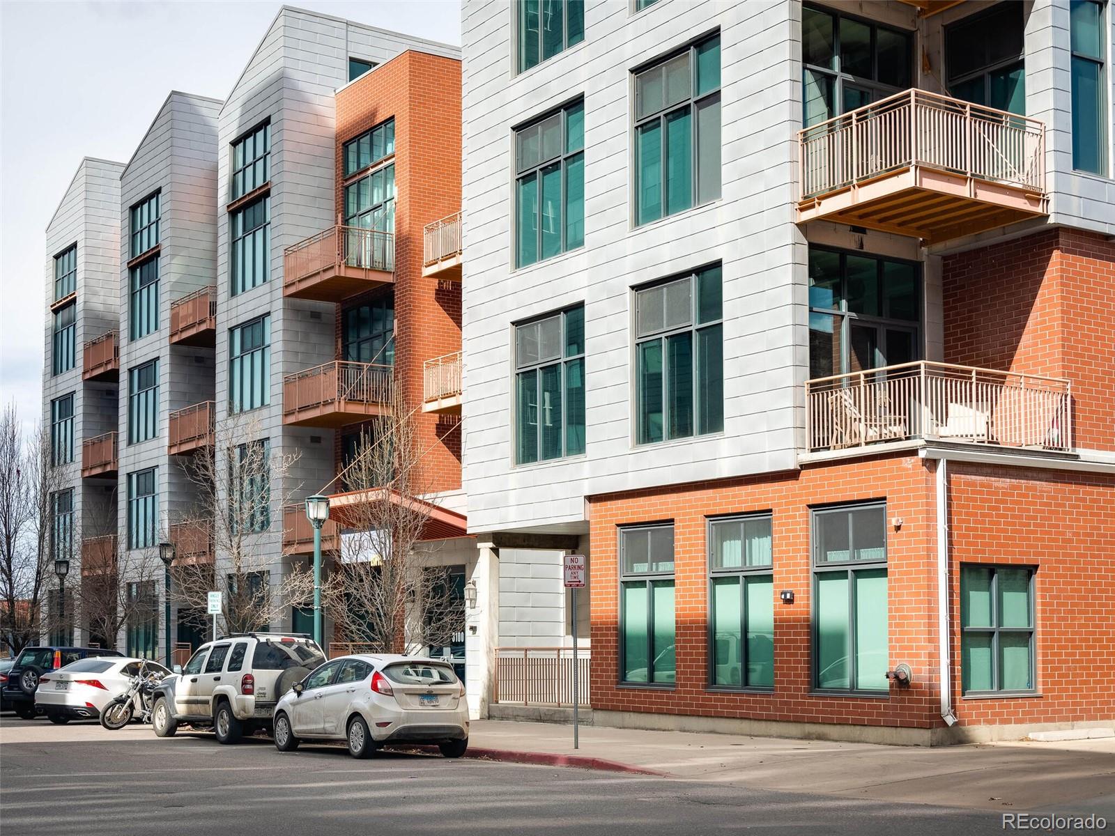 3100 Huron Street Unit: 4S