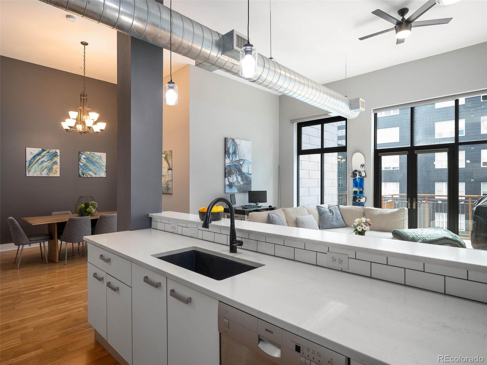 3100 Huron Street Unit: 4S
