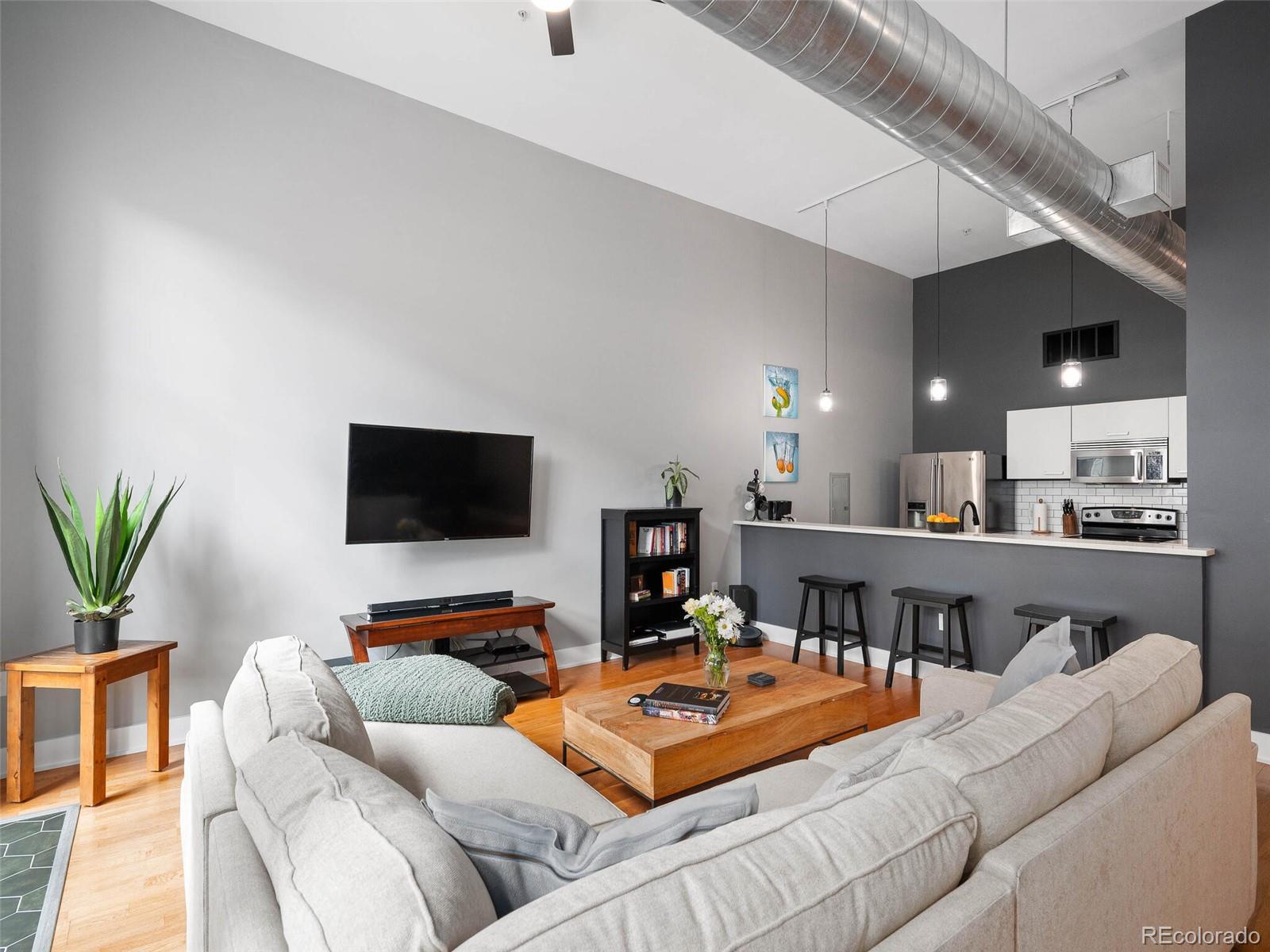 3100 Huron Street Unit: 4S
