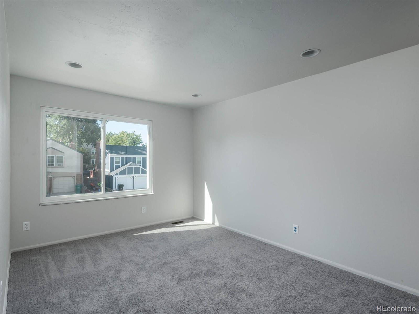 2579 S Ouray Way