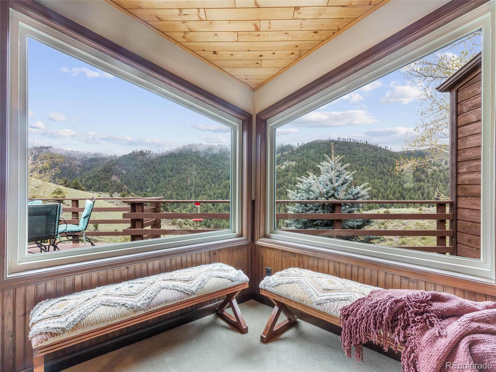4084 Bear Road