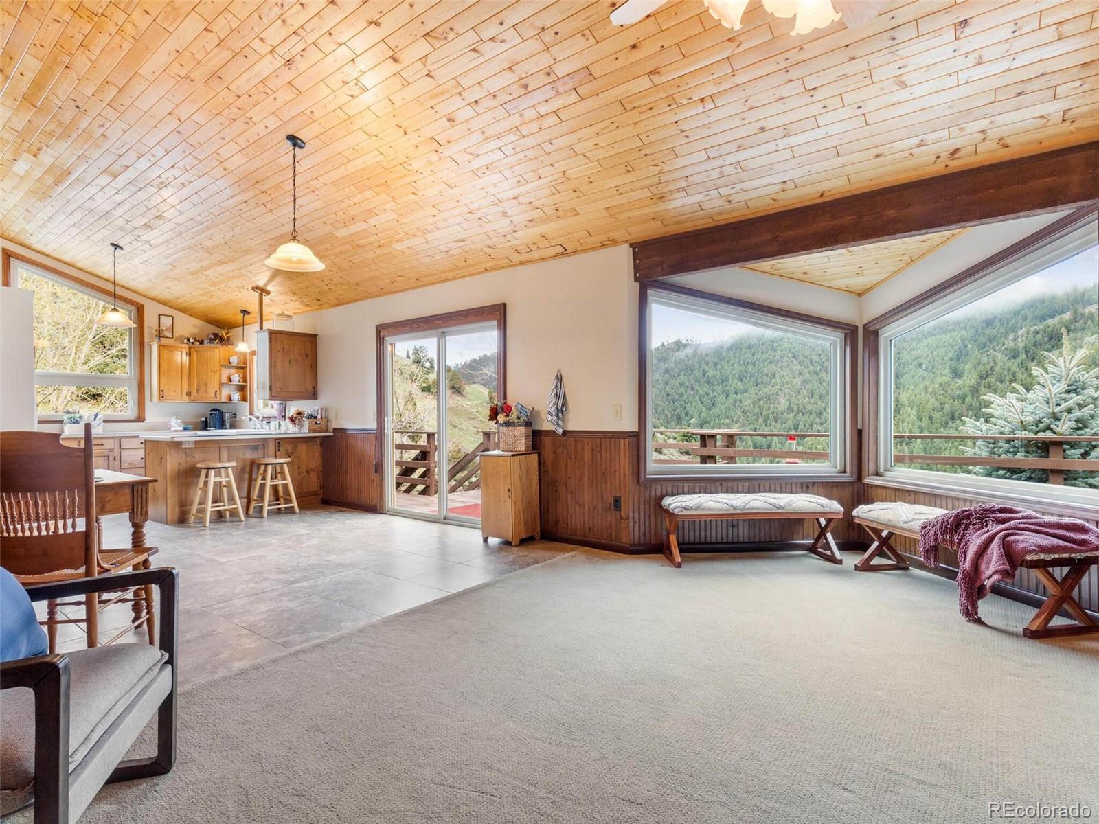 4084 Bear Road