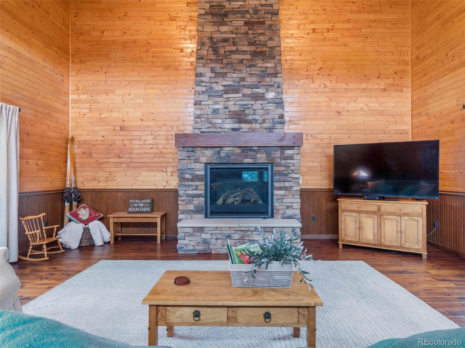 4084 Bear Road