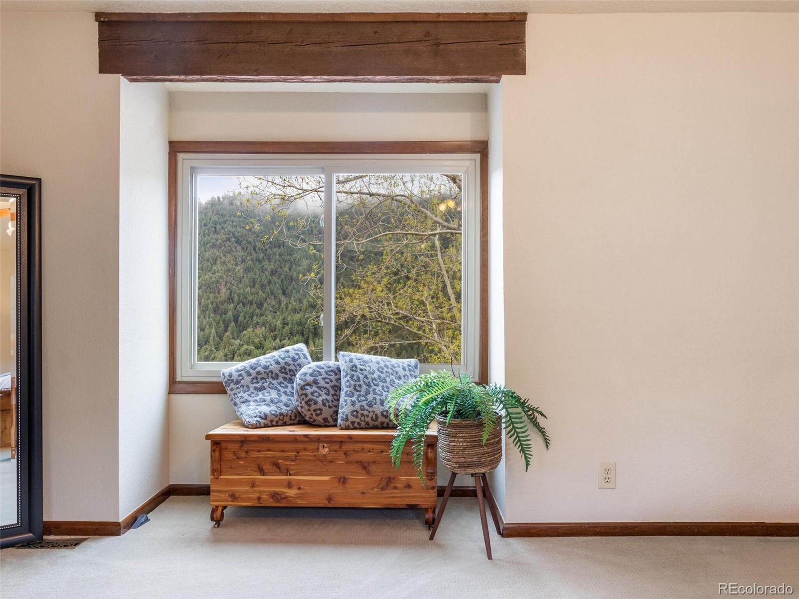 4084 Bear Road