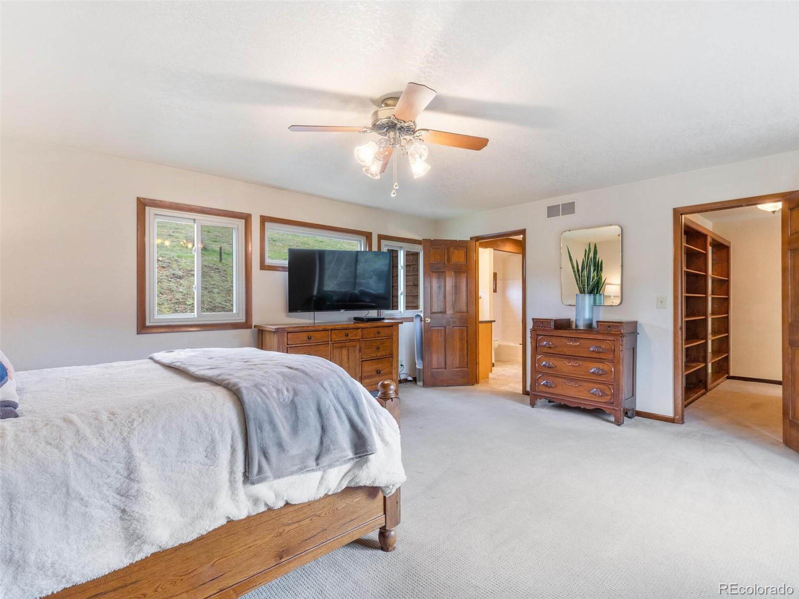 4084 Bear Road