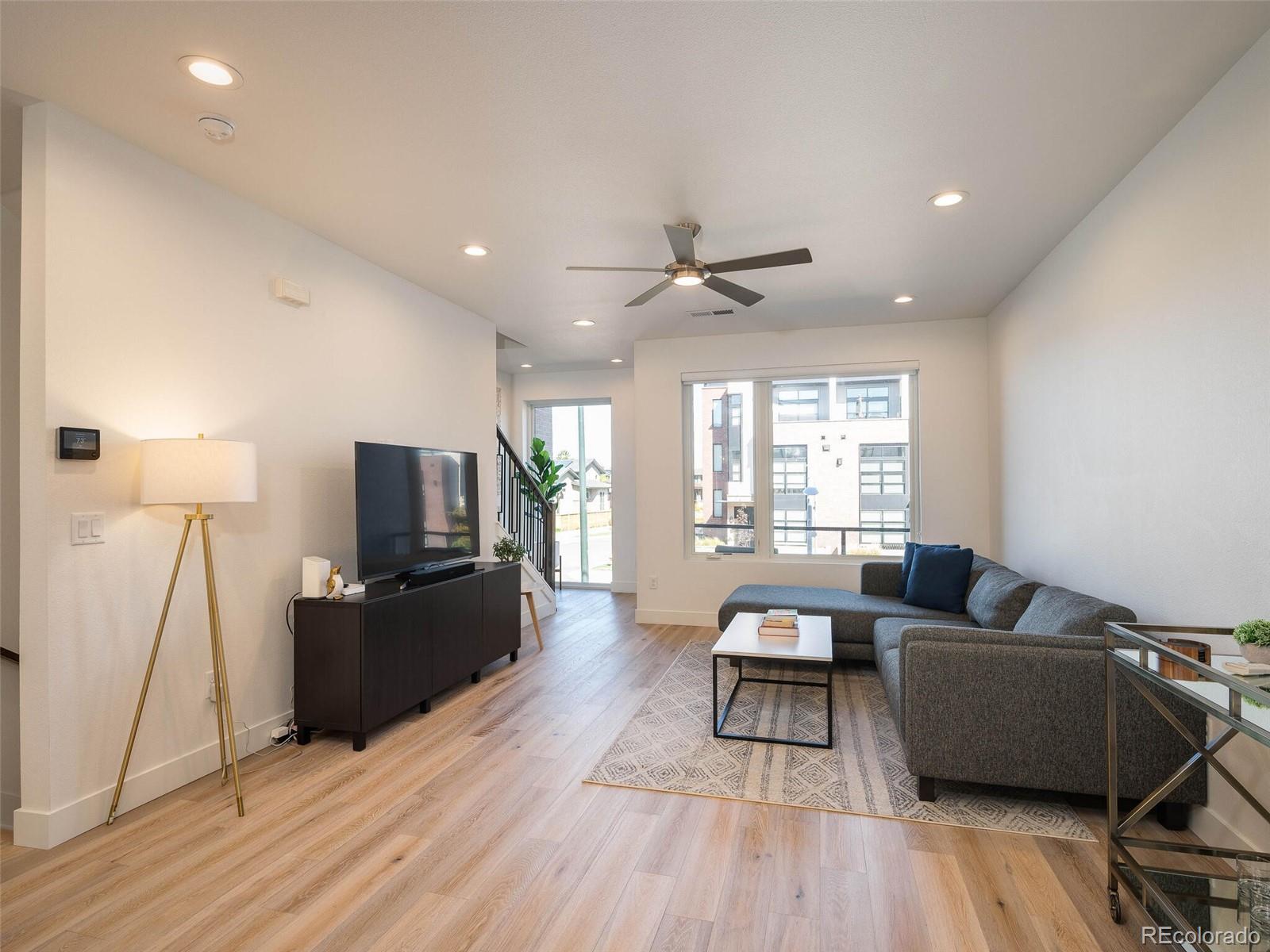 6818 E Lowry Boulevard Unit: 301