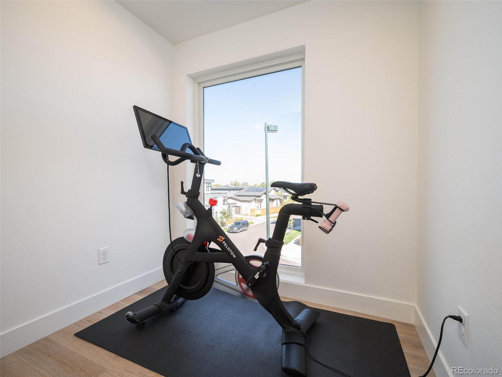 6818 E Lowry Boulevard Unit: 301