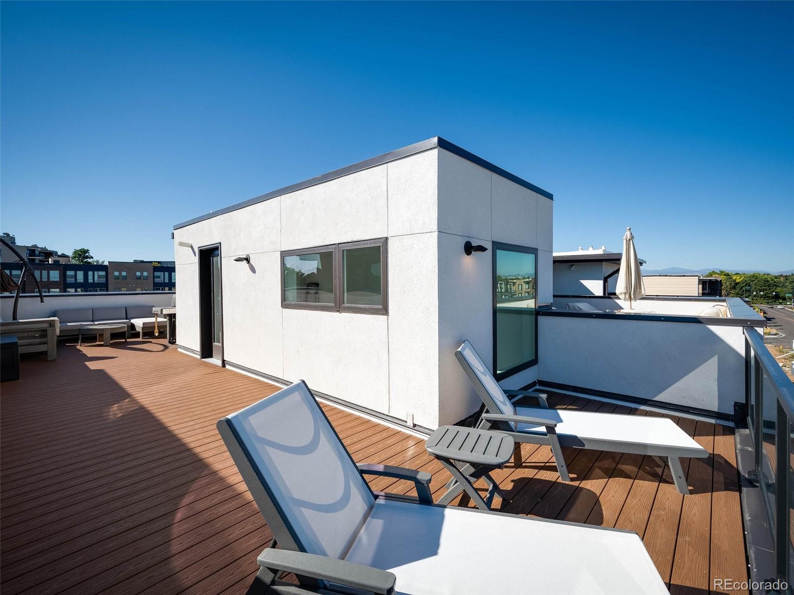 6818 E Lowry Boulevard Unit: 301