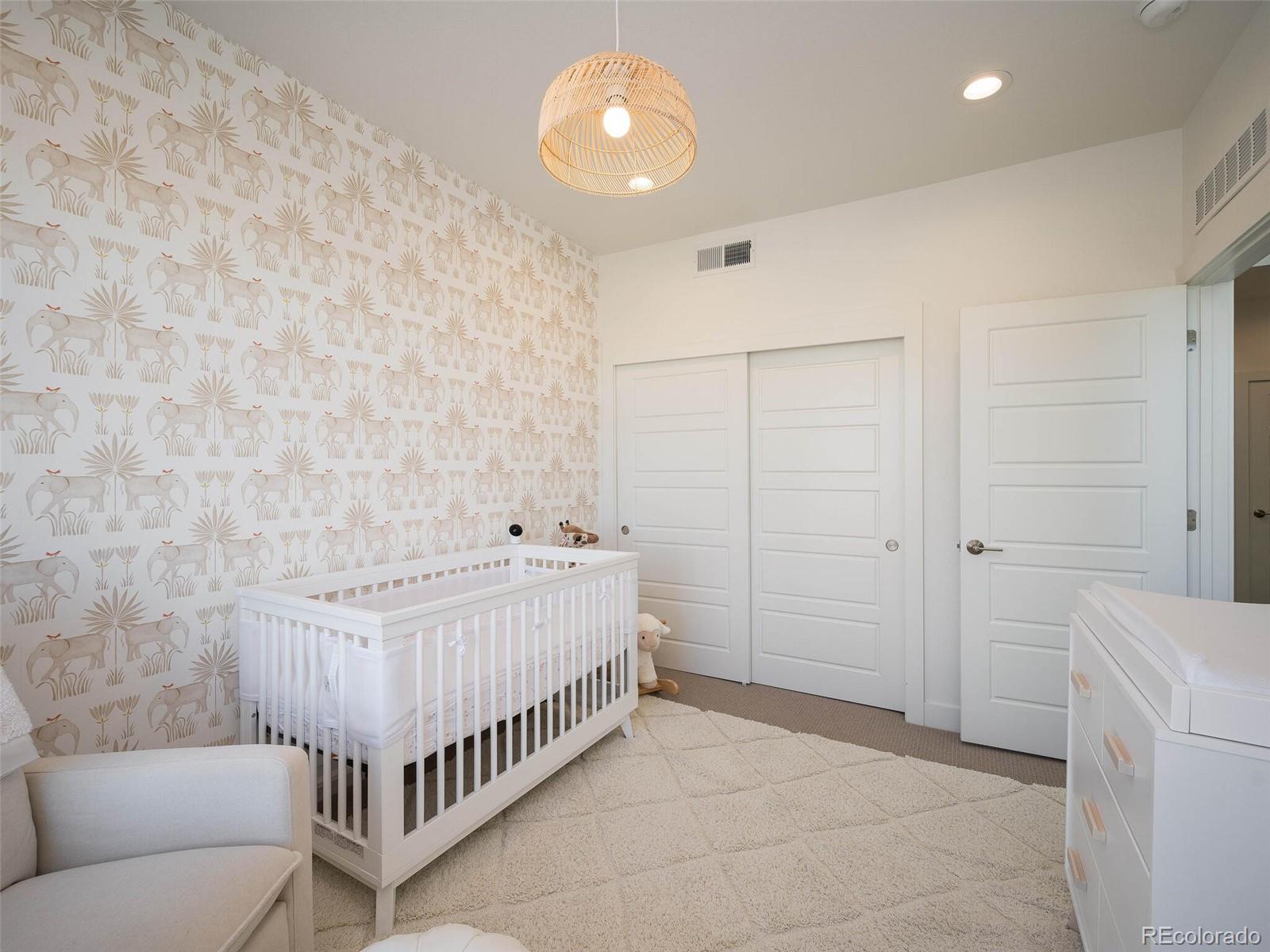 6818 E Lowry Boulevard Unit: 301