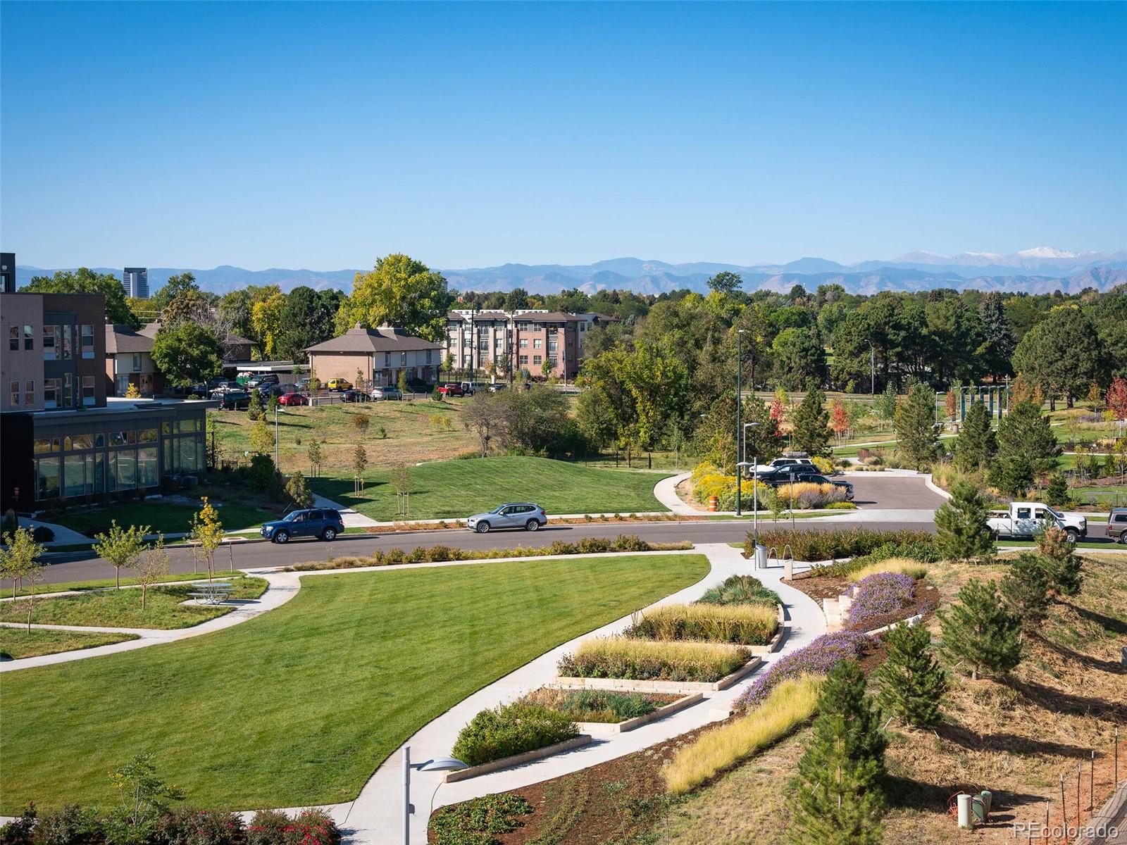 6818 E Lowry Boulevard Unit: 301