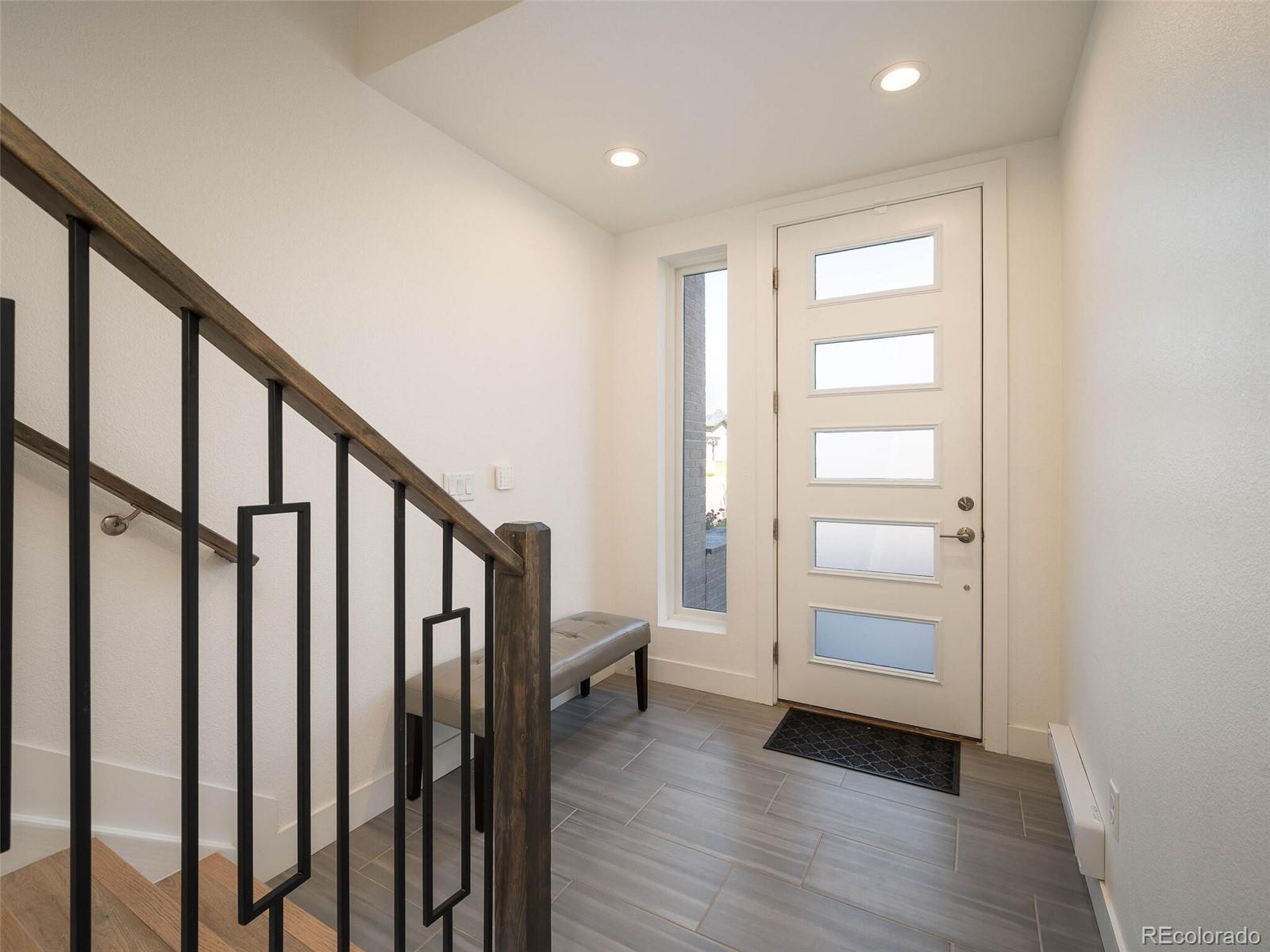 6818 E Lowry Boulevard Unit: 301